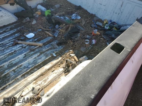 ✅ 2001 Chevrolet Silverado 2500HD LS • VIN: 1GCHK23U01F199623 • Lot: 85271075. Wystawiony na Copart z przebiegiem Nie podano. Bezpłatny archiwum sprzedaży aukcyjnych z USA i szczegółowy raport historii pojazdu na DreamBid. Zdjęcie 10.