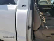 ✅ 2001 Chevrolet Silverado 2500HD LS • VIN: 1GCHK24191E301026 • Лот: 71162635. Опубликован ранее на Copart с пробегом 222 237 миль. Бесплатный доступ к архиву аукционных продаж из США и подробный отчёт об истории автомобиля на DreamBid. Изображение 10.