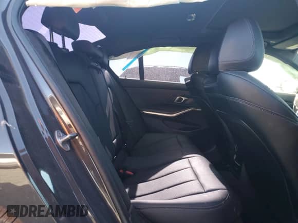 2024 BMW 3 Series M340i z VIN 3MW49FS09R8E05880, wystawiony jako Copart lot #87534695 z przebiegiem 18 033 mil mil oraz Szkoda całkowita • Salvage title. Historia ofert i sprzedaży dostępna na DreamBid. Obrazek 10.