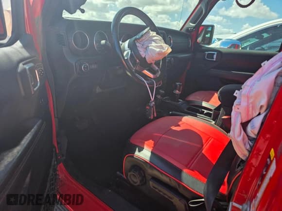 ✅ 2022 Jeep Gladiator Overland • VIN: 1C6HJTFG1NL104323 • Lot: 84205245. Wystawiony na Copart z przebiegiem 63 845 mil. Bezpłatny archiwum sprzedaży aukcyjnych z USA i szczegółowy raport historii pojazdu na DreamBid. Zdjęcie 7.