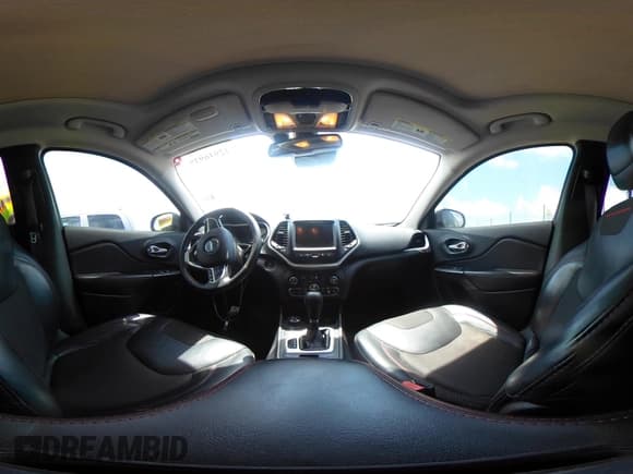 ✅ 2016 Jeep Cherokee Trailhawk • VIN: 1C4PJMBS4GW243691 • Lot: 42916939. Wystawiony na IAAI z przebiegiem 137 473 mil. Bezpłatny archiwum sprzedaży aukcyjnych z USA i szczegółowy raport historii pojazdu na DreamBid. Zdjęcie 18.