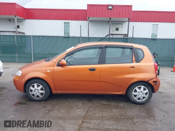 ✅ 2006 Chevrolet Aveo LS • VIN: KL1TD66646B518732 • Lot: 42331787. Wystawiony na IAAI z przebiegiem 145 491 mil. Bezpłatny archiwum sprzedaży aukcyjnych z USA i szczegółowy raport historii pojazdu na DreamBid. Zdjęcie 14.