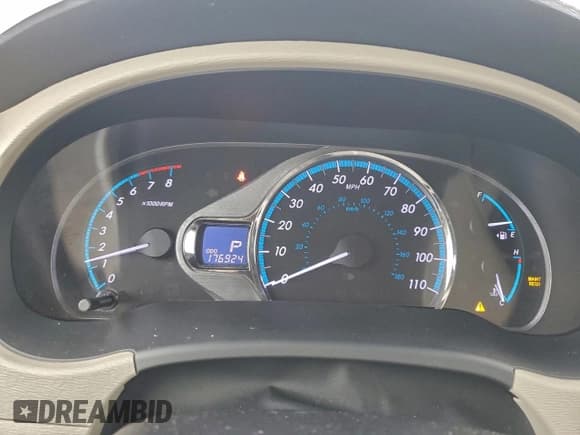 ✅ 2012 Toyota Sienna XLE • VIN: 5TDDK3DC7CS032642 • Lot: 96193415. Listed on Copart with 176,924 mi. Free auction sales archive from the USA and detailed vehicle history report at DreamBid. Image 9.