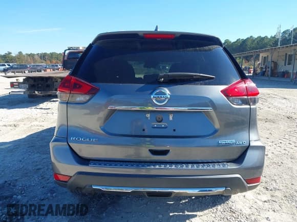✅ 2020 Nissan Rogue S • VIN: 5N1AT2MV7LC737899 • Lot: 43790321. Listed on IAAI with 83,019 mi. Free auction sales archive from the USA and detailed vehicle history report at DreamBid. Image 16.