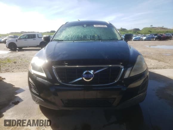 ✅ 2013 Volvo XC60 T6 • VIN: YV4902DZ4D2440967 • Lot: 90519135. Wystawiony na Copart z przebiegiem 167 722 mil. Bezpłatny archiwum sprzedaży aukcyjnych z USA i szczegółowy raport historii pojazdu na DreamBid. Zdjęcie 5.