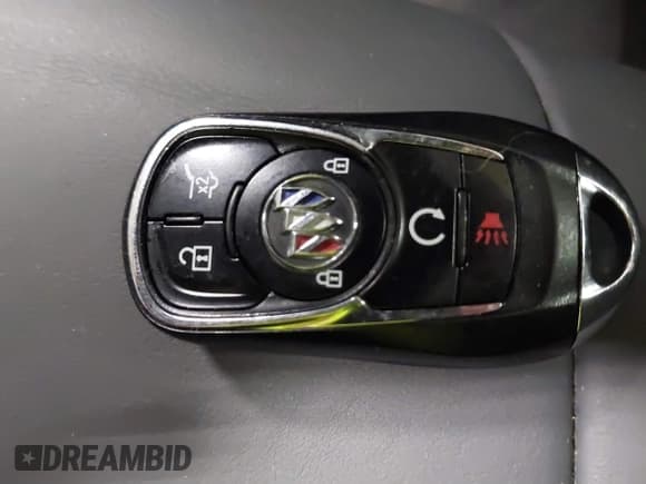 ✅ 2024 Buick Enclave Essence • VIN: 5GAEVAKWXRJ106219 • Лот: 41458952. Опубликован ранее на IAAI с пробегом 40 677 миль. Бесплатный доступ к архиву аукционных продаж из США и подробный отчёт об истории автомобиля на DreamBid. Изображение 11.