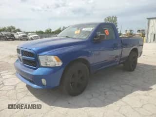 2015 Ram 1500 Express z VIN 3C6JR6AT7FG549468, wystawiony jako Copart lot #71073855 z przebiegiem Nie podano mil oraz Szkoda całkowita • Salvage title. Historia ofert i sprzedaży dostępna na DreamBid. Obrazek 1.