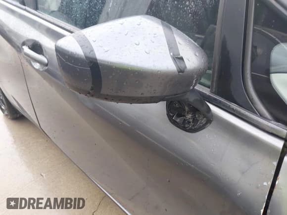 ✅ 2016 Nissan Note SV • VIN: 3N1CE2CP2GL356582 • Lot: 43744667. Wystawiony na IAAI z przebiegiem 106 940 mil. Bezpłatny archiwum sprzedaży aukcyjnych z USA i szczegółowy raport historii pojazdu na DreamBid. Zdjęcie 13.