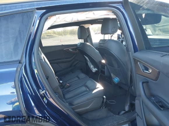 ✅ 2020 Audi Q7 Premium Plus • VIN: WA1LXAF72LD011124 • Лот: 43460808. Опубликован ранее на IAAI с пробегом 57 977 миль. Бесплатный доступ к архиву аукционных продаж из США и подробный отчёт об истории автомобиля на DreamBid. Изображение 8.