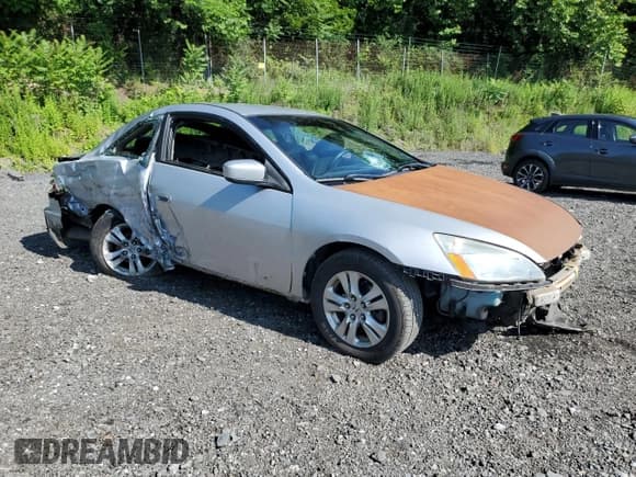 ✅ 2003 Honda Accord LX • VIN: 1HGCM72253A028790 • Lot: 63900985. Wystawiony na Copart z przebiegiem 261 109 mil. Bezpłatny archiwum sprzedaży aukcyjnych z USA i szczegółowy raport historii pojazdu na DreamBid. Zdjęcie 4.