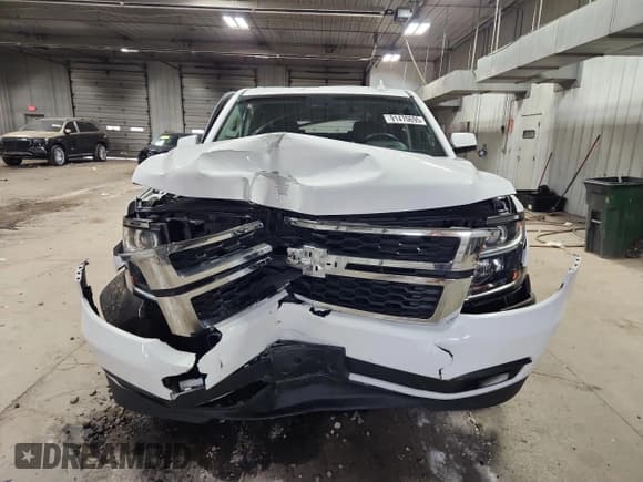 ✅ 2019 Chevrolet Suburban LT • VIN: 1GNSCHKC8KR141040 • Lot: 91470695. Listed on Copart with 112,541 mi. Free auction sales archive from the USA and detailed vehicle history report at DreamBid. Image 5.