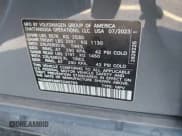 ✅ 2023 Volkswagen ID.4 S • VIN: 1V25MPE88PC040755 • Lot: 43454884. Wystawiony na IAAI z przebiegiem 8 117 mil. Bezpłatny archiwum sprzedaży aukcyjnych z USA i szczegółowy raport historii pojazdu na DreamBid. Zdjęcie 9.