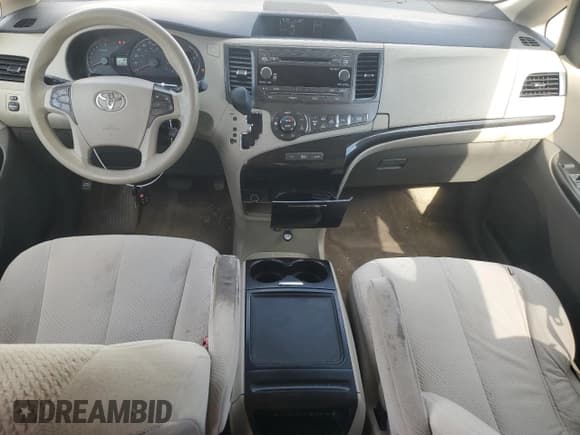 ✅ 2014 Toyota Sienna LE AAS • VIN: 5TDKK3DC4ES460369 • Lot: 87111115. Listed on Copart with 169,557 mi. Free auction sales archive from the USA and detailed vehicle history report at DreamBid. Image 8.