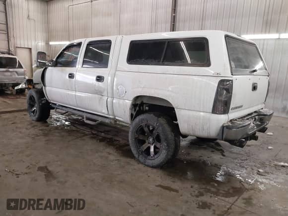 2006 Chevrolet Silverado 1500 LT1 с VIN 2GCEK13T961221041, выставлен на аукционе IAAI как лот 41497944 с пробегом 156 026 миль миль и . История ставок и продаж доступна на DreamBid. Изображение 3.