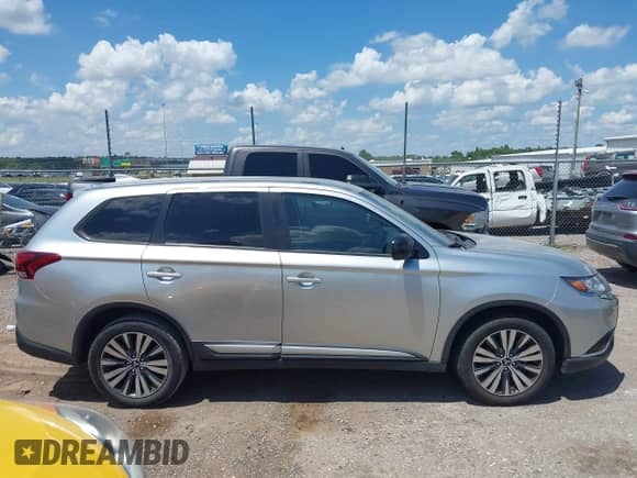 ✅ 2020 Mitsubishi Outlander ES • VIN: JA4AD2A32LZ042273 • Лот: 42573476. Опубликован ранее на IAAI с пробегом 59 571 миль. Бесплатный доступ к архиву аукционных продаж из США и подробный отчёт об истории автомобиля на DreamBid. Изображение 13.