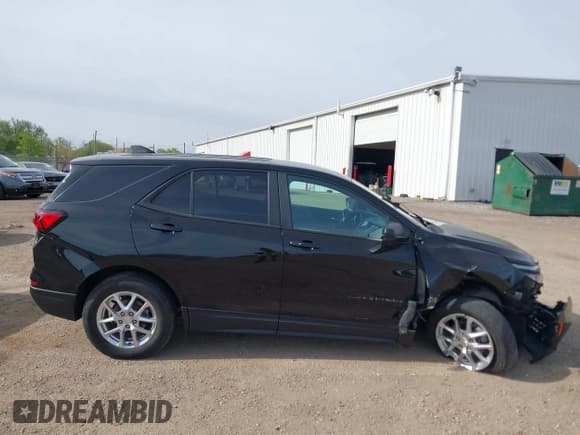 ✅ 2022 Chevrolet Equinox LS • VIN: 2GNAXSEV9N6120174 • Lot: 42151766. Listed on IAAI with 71,374 mi. Free auction sales archive from the USA and detailed vehicle history report at DreamBid. Image 14.