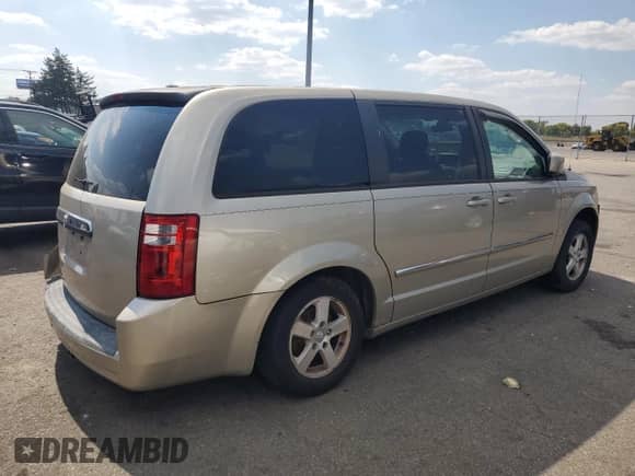 2008 Dodge Grand Caravan SXT with VIN 1D8HN54P98B189564, listed as a Copart auction lot 81112745 with 200,557 mi miles and Salvage title. Bid and sale history available at DreamBid. Image 3.