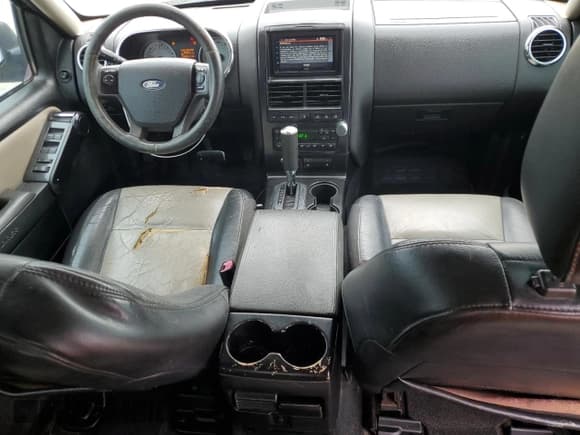 ✅ 2008 Ford Explorer Sport Trac Limited • VIN: 1FMEU53808UA22931 • Lot: 85389535. Wystawiony na Copart z przebiegiem 206 201 mil. Bezpłatny archiwum sprzedaży aukcyjnych z USA i szczegółowy raport historii pojazdu na DreamBid. Zdjęcie 8.