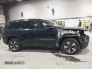 ✅ 2024 Jeep Grand Cherokee • VIN: 1C4RJYB65R8582910 • Lot: 41719656. Listed on IAAI with 9,176 mi. Free auction sales archive from the USA and detailed vehicle history report at DreamBid. Image 14.