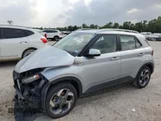 2022 Hyundai Venue SEL z VIN KMHRC8A30NU141135, wystawiony jako Copart lot #50347444 z przebiegiem 46 573 mil mil oraz Szkoda całkowita • Salvage title. Historia ofert i sprzedaży dostępna na DreamBid. Obrazek 1.