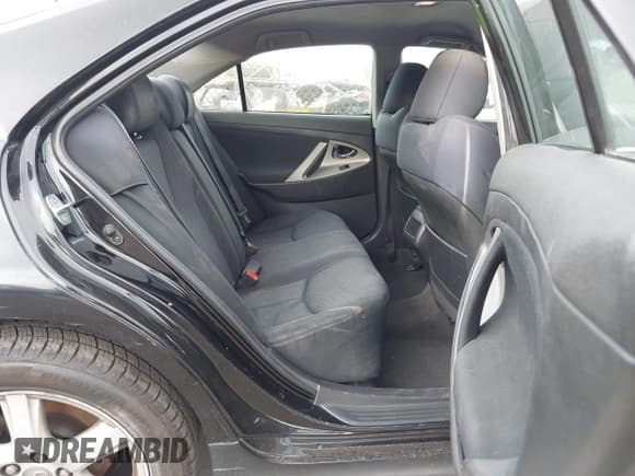 ✅ 2009 Toyota Camry SE • VIN: 4T1BE46K99U398529 • Lot: 43681548. Wystawiony na IAAI z przebiegiem 405 296 mil. Bezpłatny archiwum sprzedaży aukcyjnych z USA i szczegółowy raport historii pojazdu na DreamBid. Zdjęcie 8.