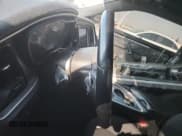 ✅ 2019 Dodge Challenger R/T • VIN: 2C3CDZBT0KH661446 • Lot: 87246715. Wystawiony na Copart z przebiegiem Nie podano. Bezpłatny archiwum sprzedaży aukcyjnych z USA i szczegółowy raport historii pojazdu na DreamBid. Zdjęcie 9.