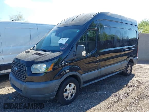 ✅ 2017 Ford Transit • VIN: 1FTYR2XM1HKB54679 • Лот: 43087256. Опубликован ранее на IAAI с пробегом 124 088 миль. Бесплатный доступ к архиву аукционных продаж из США и подробный отчёт об истории автомобиля на DreamBid. Изображение 2.