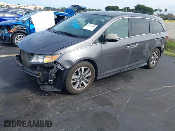 ✅ 2015 Honda Odyssey Touring Elite • VIN: 5FNRL5H90FB085379 • Lot: 43815866. Wystawiony na IAAI z przebiegiem 146 049 mil. Bezpłatny archiwum sprzedaży aukcyjnych z USA i szczegółowy raport historii pojazdu na DreamBid. Zdjęcie 17.