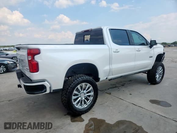 ✅ 2020 Chevrolet Silverado 1500 RST • VIN: 3GCUYEEL0LG183023 • Лот: 70036155. Опубликован ранее на Copart с пробегом 64 717 миль. Бесплатный доступ к архиву аукционных продаж из США и подробный отчёт об истории автомобиля на DreamBid. Изображение 3.