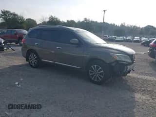 ✅ 2014 Nissan Pathfinder SL • VIN: 5N1AR2MN0EC674615 • Lot: 43783888. Listed on IAAI with 134,929 mi. Free auction sales archive from the USA and detailed vehicle history report at DreamBid. Image 1.