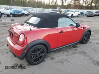 ✅ 2015 MINI Roadster • VIN: WMWSY1C58FT719774 • Lot: 84378614. Listed on Copart with 45,205 mi. Free auction sales archive from the USA and detailed vehicle history report at DreamBid. Image 3.