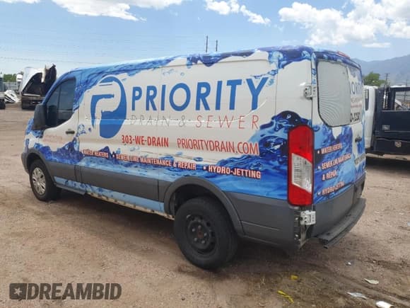 ✅ 2017 Ford Transit • VIN: 1FTYR1ZM3HKB09718 • Lot: 64148895. Wystawiony na Copart z przebiegiem 121 901 mil. Bezpłatny archiwum sprzedaży aukcyjnych z USA i szczegółowy raport historii pojazdu na DreamBid. Zdjęcie 2.