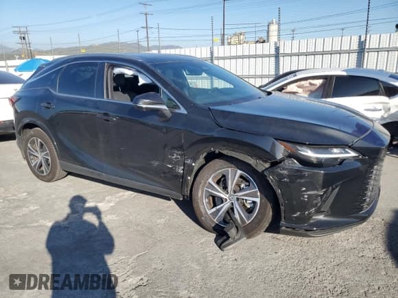 ✅ 2024 Lexus RX 350 • VIN: 2T2BAMBA7RC031778 • Lot: 52359325. Listed on Copart with 14,840 mi. Free auction sales archive from the USA and detailed vehicle history report at DreamBid. Image 4.