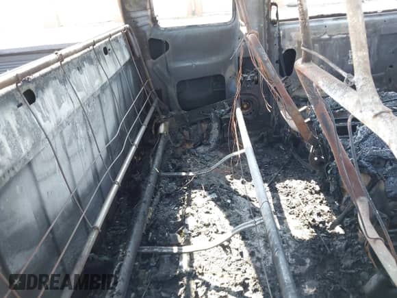 1996 Dodge 1500 с VIN 1B7HF13Y1TJ142865, выставлен на аукционе IAAI как лот 43270834 с пробегом Не указан миль и . История ставок и продаж доступна на DreamBid. Изображение 8.