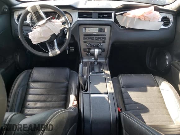 ✅ 2011 Ford Mustang V6 • VIN: 1ZVBP8AM7B5142708 • Lot: 80158205. Listed on Copart with 103,805 mi. Free auction sales archive from the USA and detailed vehicle history report at DreamBid. Image 8.