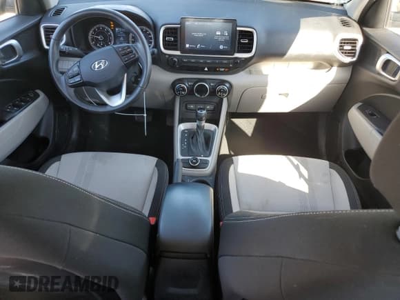 ✅ 2022 Hyundai Venue SEL • VIN: KMHRC8A37NU177811 • Lot: 43708975. Wystawiony na Copart z przebiegiem 52 895 mil. Bezpłatny archiwum sprzedaży aukcyjnych z USA i szczegółowy raport historii pojazdu na DreamBid. Zdjęcie 8.