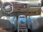 ✅ 2004 Ford Excursion Eddie Bauer • VIN: 1FMSU45P24ED18247 • Лот: 68831505. Опубликован ранее на Copart с пробегом 215 557 миль. Бесплатный доступ к архиву аукционных продаж из США и подробный отчёт об истории автомобиля на DreamBid. Изображение 8.