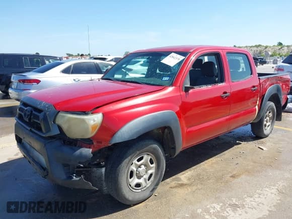 ✅ 2013 Toyota Tacoma • VIN: 5TFJX4CN4DX022529 • Lot: 42842370. Listed on IAAI with 277,631 mi. Free auction sales archive from the USA and detailed vehicle history report at DreamBid. Image 2.