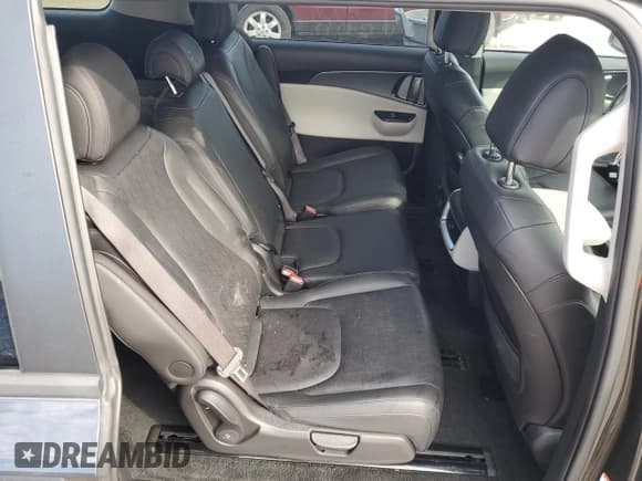 ✅ 2023 Kia Carnival LX • VIN: KNDNB4H34P6235353 • Lot: 84831845. Listed on Copart with 42,364 mi. Free auction sales archive from the USA and detailed vehicle history report at DreamBid. Image 11.