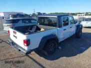 ✅ 2023 Jeep Gladiator Sport S • VIN: 1C6HJTAG8PL512098 • Лот: 43085793. Опубликован ранее на IAAI с пробегом 39 180 миль. Бесплатный доступ к архиву аукционных продаж из США и подробный отчёт об истории автомобиля на DreamBid. Изображение 4.