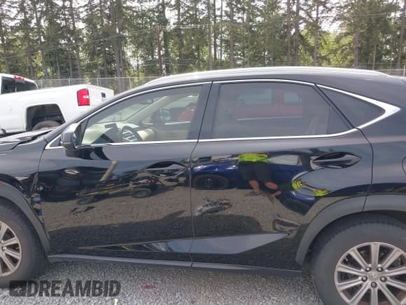 ✅ 2016 Lexus NX 200t • VIN: JTJBARBZ0G2081079 • Lot: 42169864. Wystawiony na IAAI z przebiegiem 122 922 mil. Bezpłatny archiwum sprzedaży aukcyjnych z USA i szczegółowy raport historii pojazdu na DreamBid. Zdjęcie 14.