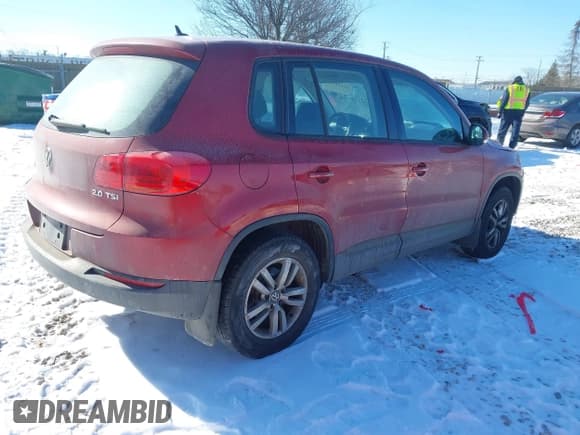 ✅ 2013 Volkswagen Tiguan S • VIN: WVGAV3AX2DW063067 • Lot: 41638749. Listed on IAAI with 150,115 mi. Free auction sales archive from the USA and detailed vehicle history report at DreamBid. Image 4.