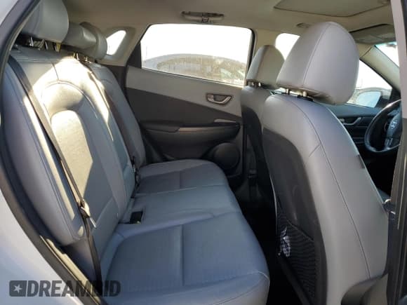 ✅ 2018 Hyundai Kona Limited • VIN: KM8K33A50JU105431 • Лот: 41850444. Опубликован ранее на Copart с пробегом 94 225 миль. Бесплатный доступ к архиву аукционных продаж из США и подробный отчёт об истории автомобиля на DreamBid. Изображение 10.