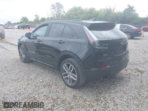 ✅ 2019 Cadillac XT4 AWD Sport • VIN: 1GYFZFR48KF103007 • Lot: 43377921. Listed on IAAI with 86,216 mi. Free auction sales archive from the USA and detailed vehicle history report at DreamBid. Image 3.