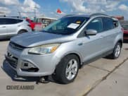 ✅ 2014 Ford Escape SE • VIN: 1FMCU0GX9EUE54148 • Lot: 43414560. Wystawiony na IAAI z przebiegiem 104 223 mil. Bezpłatny archiwum sprzedaży aukcyjnych z USA i szczegółowy raport historii pojazdu na DreamBid. Zdjęcie 2.