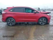 ✅ 2022 Ford Edge ST • VIN: 2FMPK4AP2NBA70287 • Lot: 42199012. Wystawiony na IAAI z przebiegiem 58 069 mil. Bezpłatny archiwum sprzedaży aukcyjnych z USA i szczegółowy raport historii pojazdu na DreamBid. Zdjęcie 13.