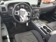 ✅ 2014 Dodge Challenger SXT • VIN: 2C3CDYAG7EH133342 • Lot: 59861964. Wystawiony na Copart z przebiegiem 85 733 mil. Bezpłatny archiwum sprzedaży aukcyjnych z USA i szczegółowy raport historii pojazdu na DreamBid. Zdjęcie 8.