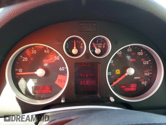 ✅ 2002 Audi TT ALMS Edition • VIN: TRUWT28N621033455 • Лот: 50694935. Опубликован ранее на Copart с пробегом 133 382 миль. Бесплатный доступ к архиву аукционных продаж из США и подробный отчёт об истории автомобиля на DreamBid. Изображение 9.