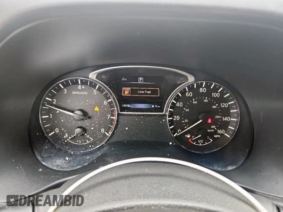 ✅ 2016 Nissan Pathfinder SV • VIN: 5N1AR2MN1GC612045 • Lot: 71159195. Listed on Copart with 178,738 mi. Free auction sales archive from the USA and detailed vehicle history report at DreamBid. Image 9.