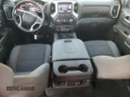 ✅ 2020 Chevrolet Silverado 1500 RST • VIN: 3GCUYEED2LG302103 • Lot: 73410894. Wystawiony na Copart z przebiegiem 51 530 mil. Bezpłatny archiwum sprzedaży aukcyjnych z USA i szczegółowy raport historii pojazdu na DreamBid. Zdjęcie 8.